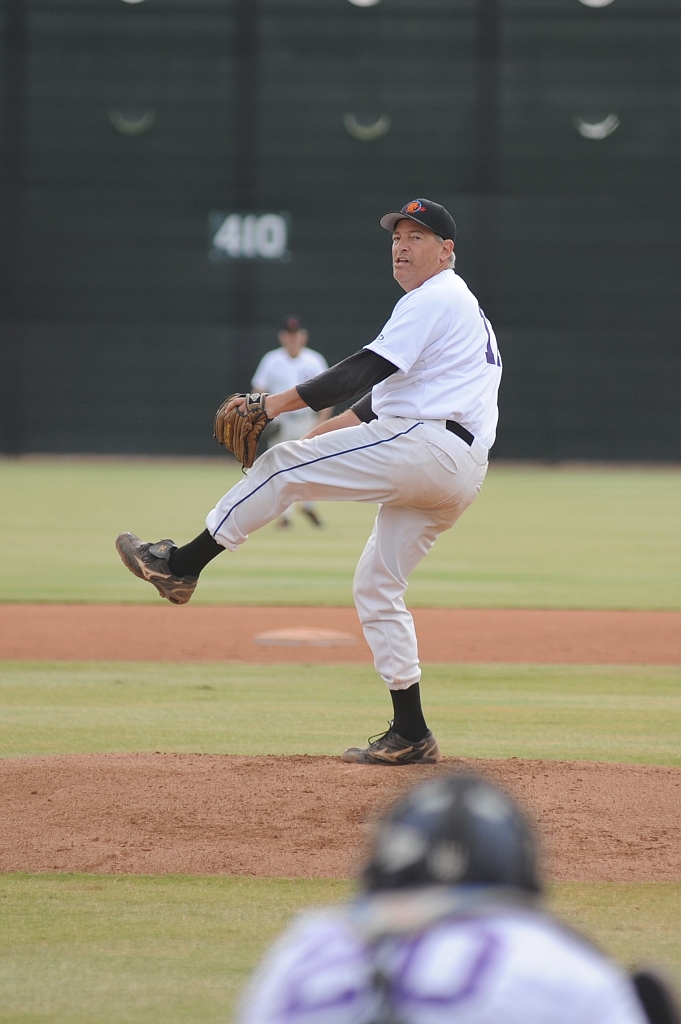 Dragons_2017-10-30 (42).jpg - (c)2010 DeVetter